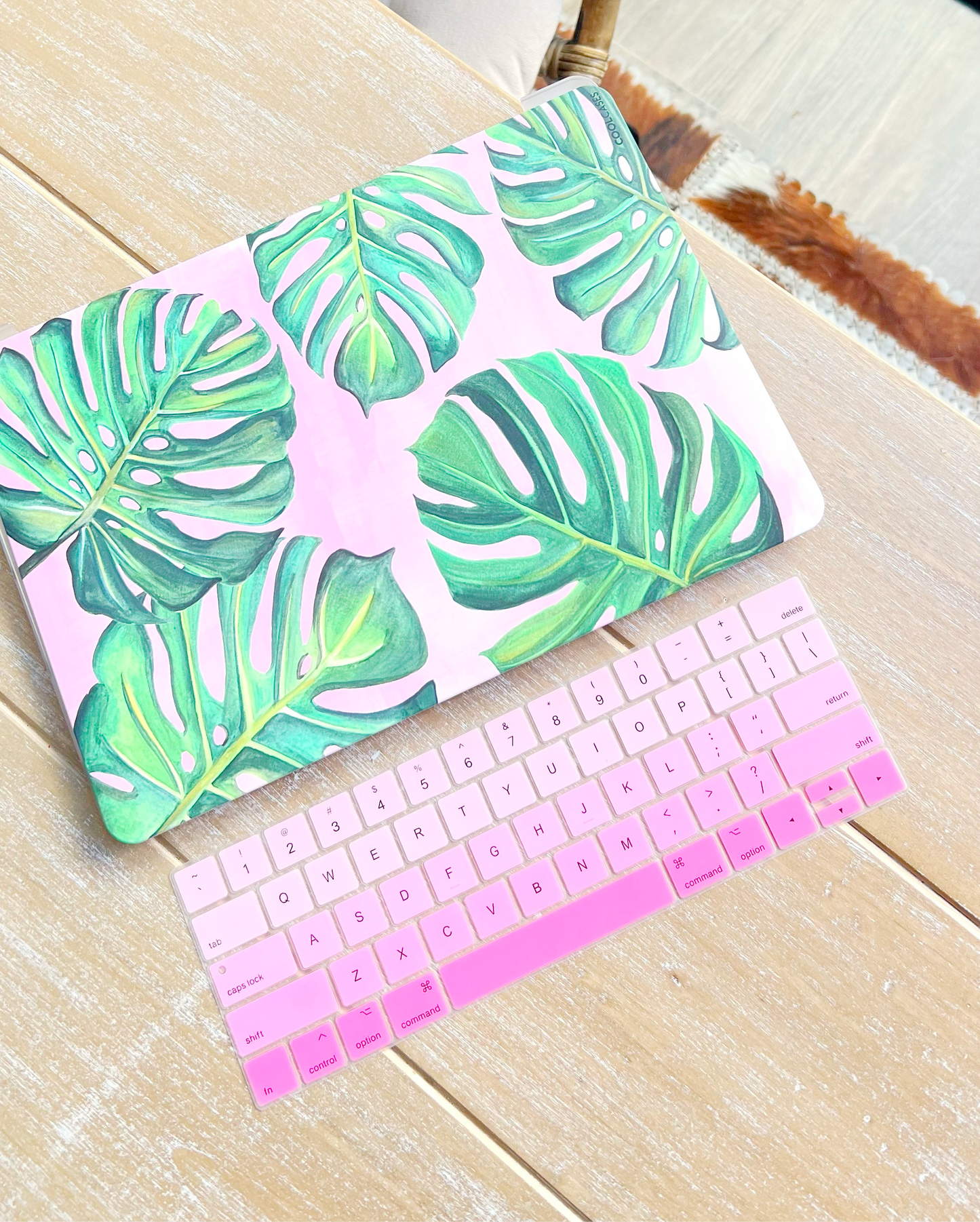 CARCASA MACBOOK® CASE 13” HOJAS VERDES