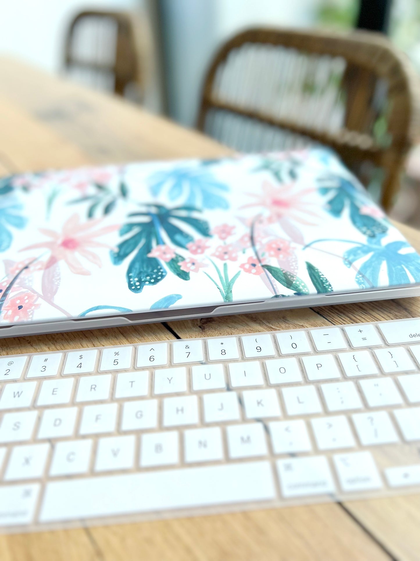 CARCASA MACBOOK® 13” PINK FLOWER