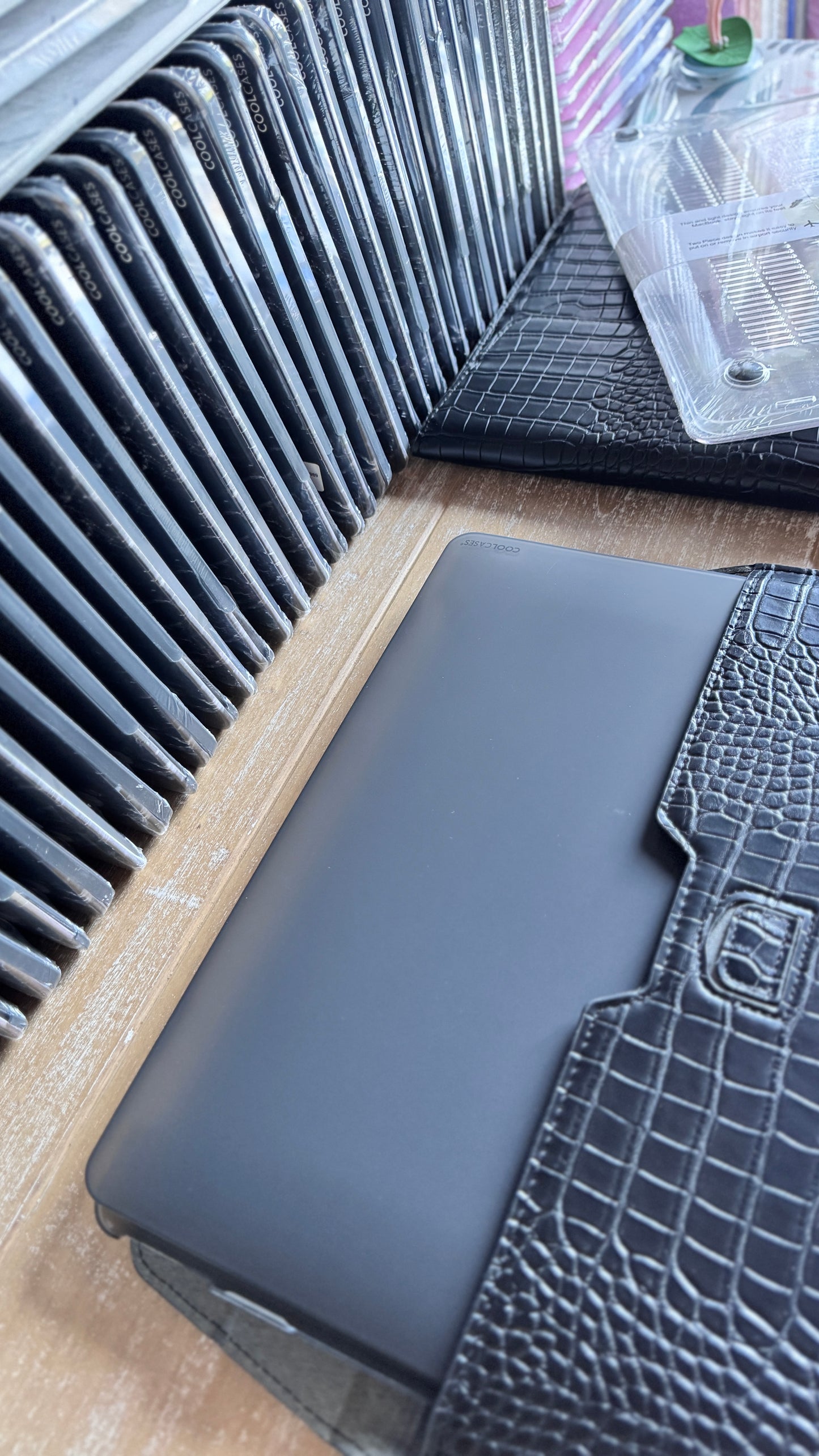 CARCASA MACBOOK® 13” SILICONA NEGRO MATE Original Cool Cases