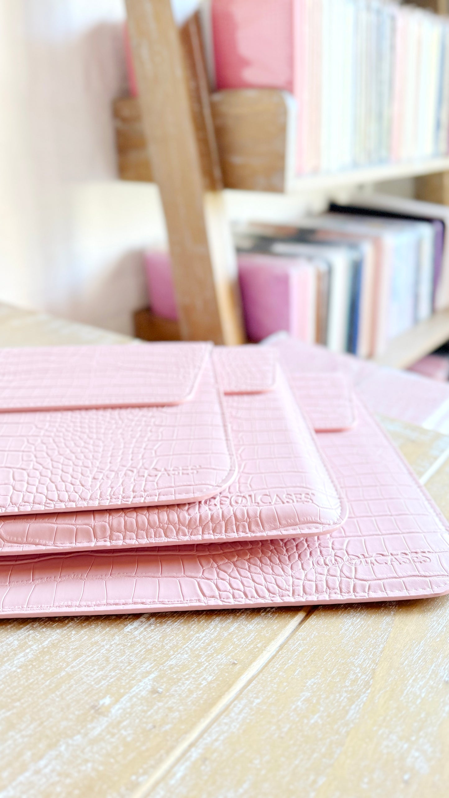 SET CASE PINK ÓLEO /SOBRE ROSA CROCCO MACBOOK 13”
