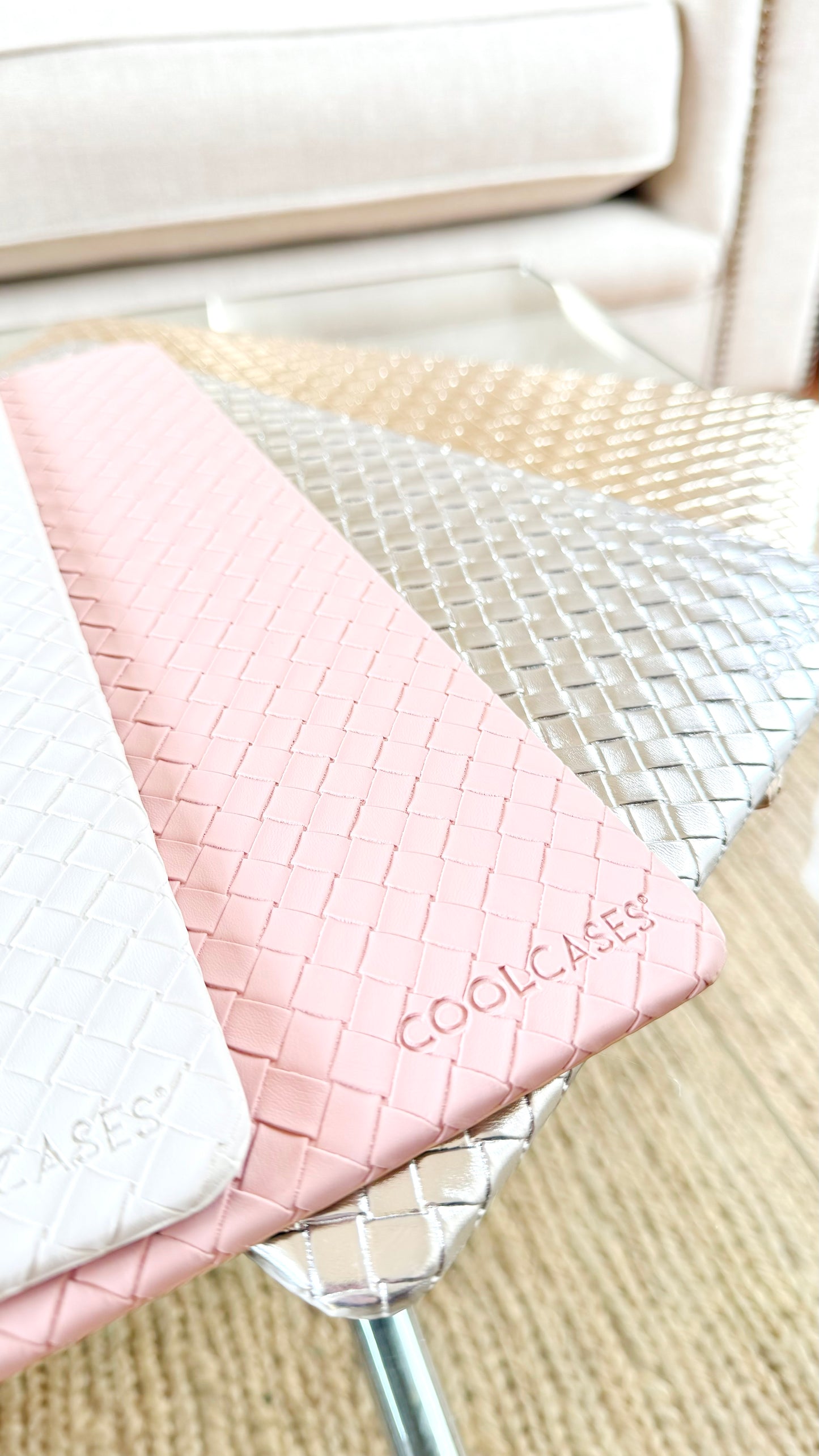 CARCASA CASE MACBOOK® 15” TRENZADA PLATEADA