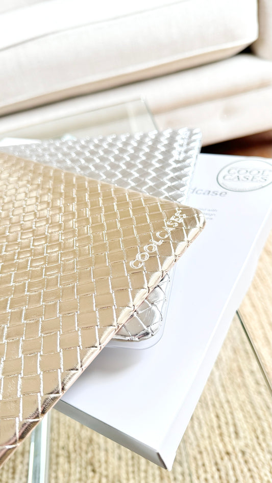 CARCASA CASE MACBOOK® 15” TRENZADA DORADA