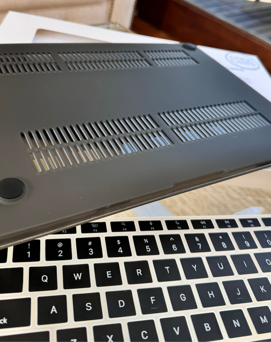 CARCASA MACBOOK® 13” SILICONA NEGRO MATE Original Cool Cases