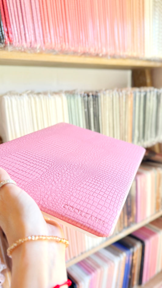 CARCASA MACBOOK® 13" PINK CROC